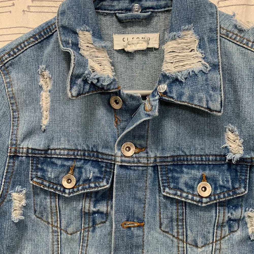 Jean jacket - Picture 3 of 4